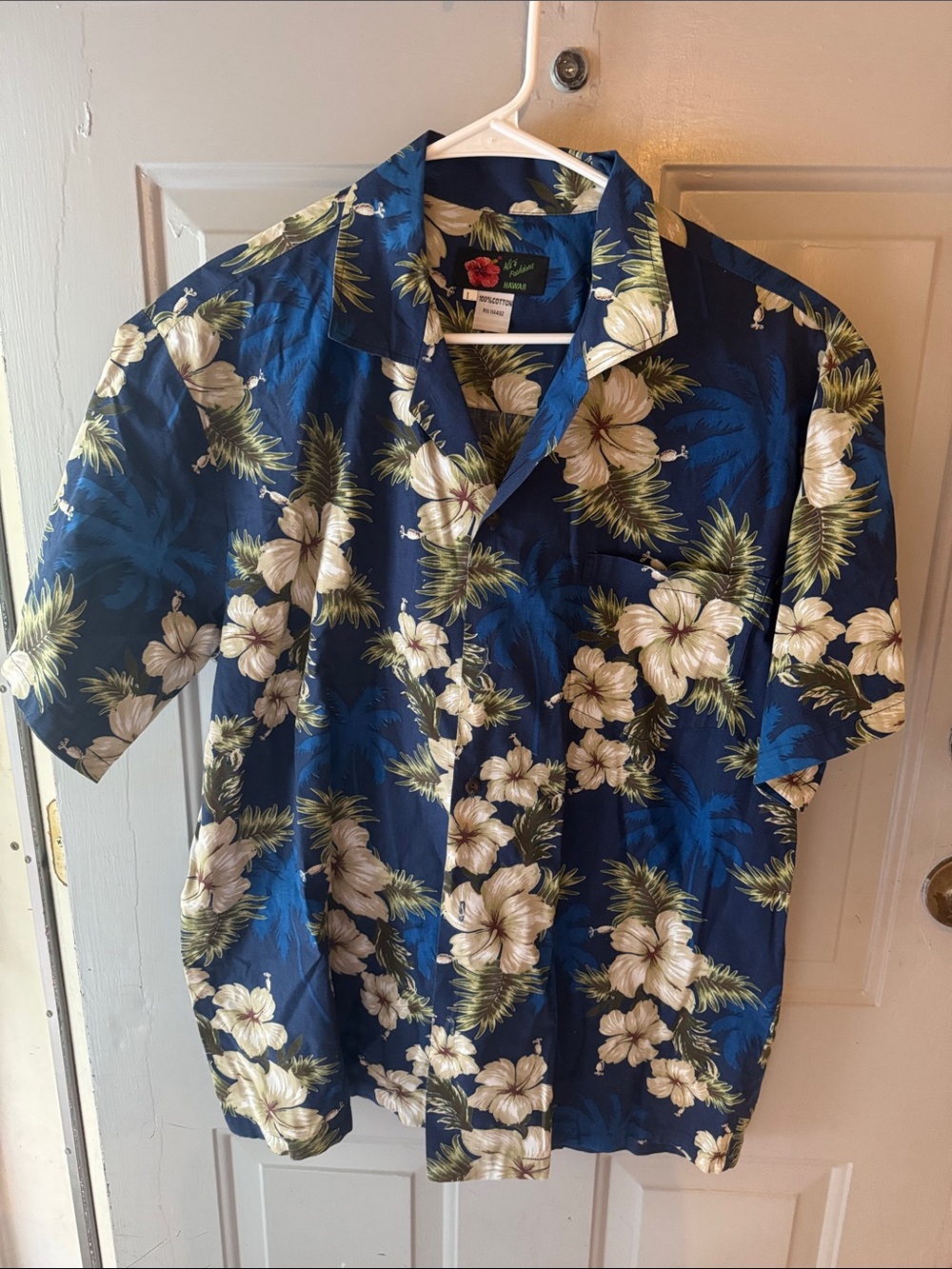 Men's Navy Floral Button-Down Hawaiian Shirt